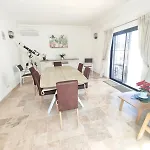 فيلة Quinta Azul