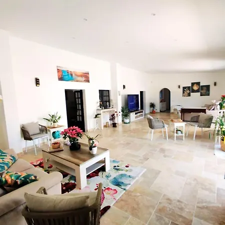 Quinta Azul Villa *